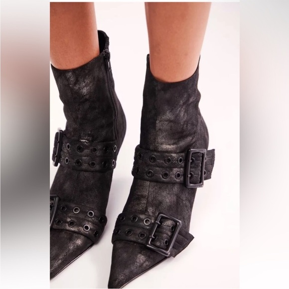 Jeffrey Campbell Shoes - Free People Jeffrey Campbell Deja Vu Buckle Boots Distressed Pointy size 11